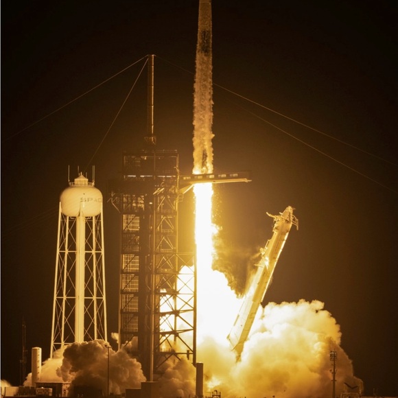 Meet your Posher - Picture 3 of 8